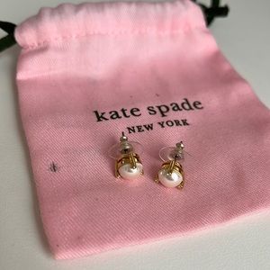 Kate Spade Brilliant Statements Mini Tri-Prong Gold Stud Earrings NEW / DUST BAG